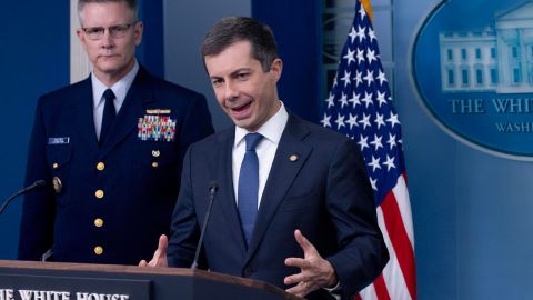 El secretario de Transporte estadounidense, Pete Buttigieg.