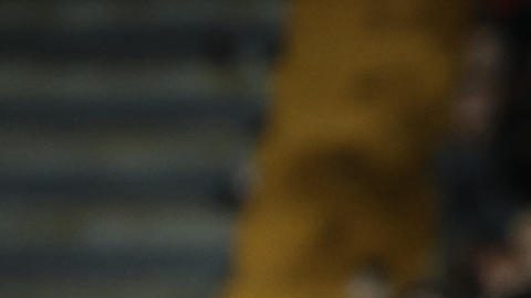 Vinícius Jr. celebra el segundo gol ante los fanáticos del Valencia presentes el estadio de Mestalla.