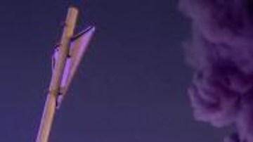 El auditorio acabó envuelto en llamas.