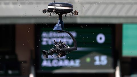 Duelo entre Alcaraz-Zverev fue suspendido más de una hora por una invasión de abejas en Indian Wells