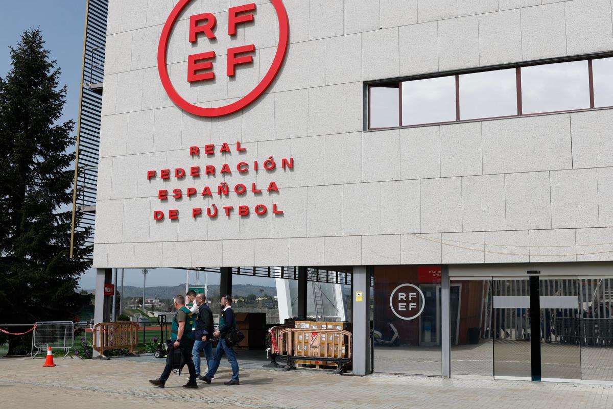 Guardia Civil registró sede de la RFEF para buscar contratos irregulares de la gestión de Rubiales