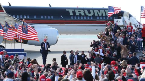 "Si no resulto elegido, habrá un baño de sangre. Va a ser un baño de sangre para el país", dijo Trump.