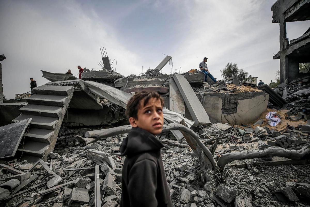 Negociaciones para buscar un alto el fuego en Gaza continuarán este domingo en El Cairo