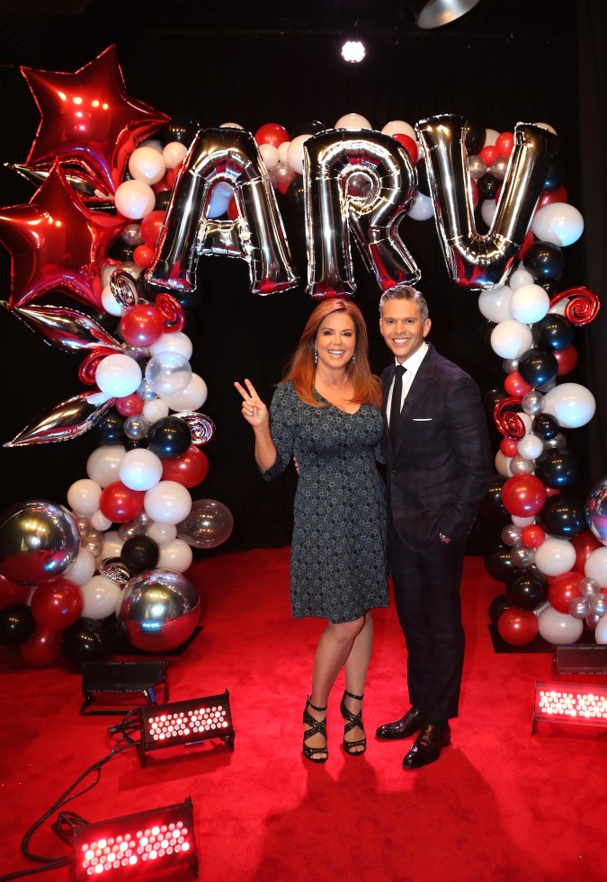 Rodner Figueroa junto a María Celeste Arrarás en 'Al Rojo Vivo' en el año 2017.
