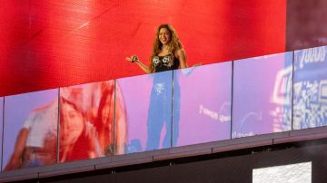 Shakira a sus 47 años deslumbró a sus fanáticos con un show en el Times Square.