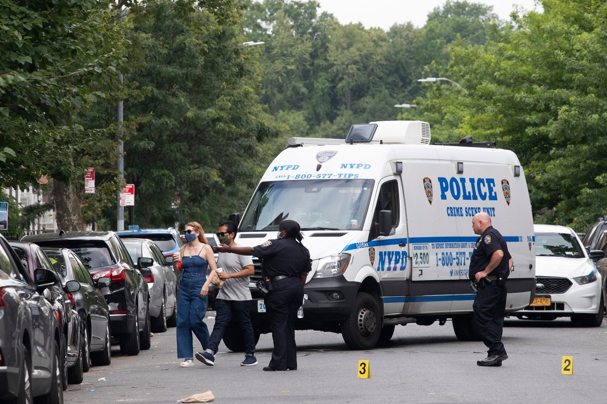 Hombre de Brooklyn es golpeado fatalmente por conductor de grúa que pretendía confiscar su vehículo