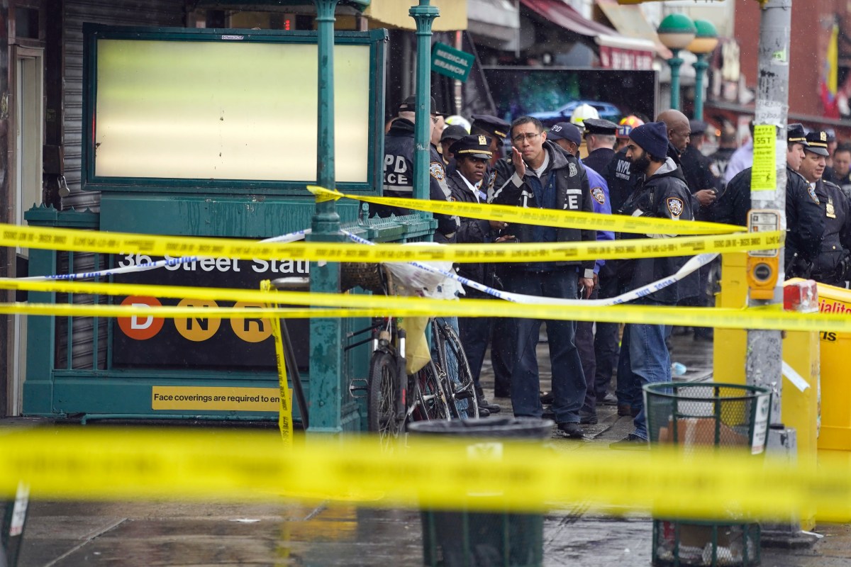 Man Seriously Injured in New York Subway Shooting: National Guard Deployed for Security