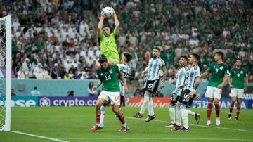 Emiliano "Dibu" Martinez durante el partido entre Argentina y México del Mundial de Qatar 2022.