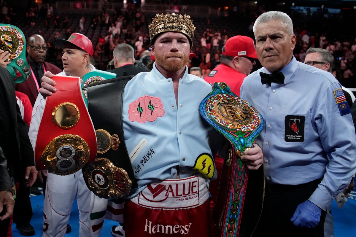 Erislandy Lara asegura que el Canelo Álvarez no tiene oportunidades contra David Benavídez