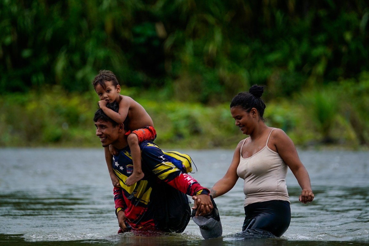 Más del 60% de los 109,000 migrantes que atravesaron el Darién en 2024 son venezolanos