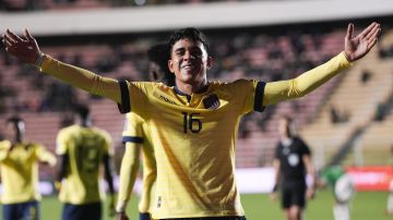 Se filtra video de tres jugadores de la selección de Ecuador en un “Night Club” de Nueva York