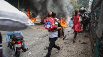 Nayib Bukele está seguro de que El Salvador puede "arreglar" la grave crisis de violencia en Haití