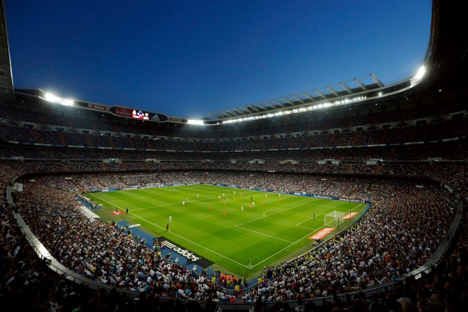 Foto de la fachada del nuevo Estadio Santiago Bernabéu provoca burlas de fanáticos en redes sociales