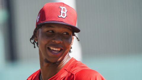 Dominicano Brayan Bellos y los Red Sox pactan extensión de contrato por $55 millones de dólares