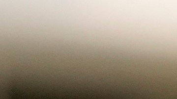 Suárez (L) y Messi (R) durante su llegada al Chase Stadium de Florida.
