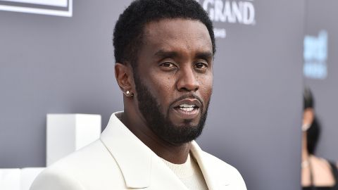 Sean 'Diddy' Combs ha sido acusado de abuso sexual, violación, trata de personas y otros delitos.