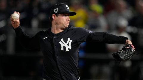 Gerrit Cole durante una apertura con Yankees en el Spring Training.