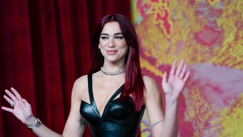 Dua Lipa en los Brit Awards 2024