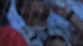 Peloteros de Boston Red Sox felicitan a Bobby Dalbec luego de su Grand Slam ante Tampa Bay Rays.