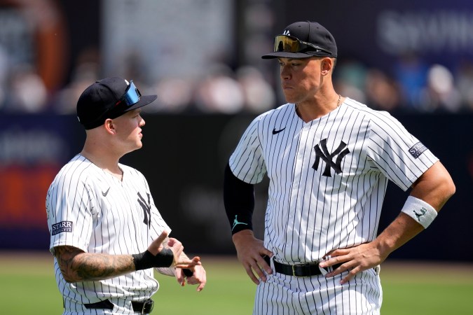 Alex Verdugo (L) y Aaron Judge (R) serán las principales ausencias de los Yankees.