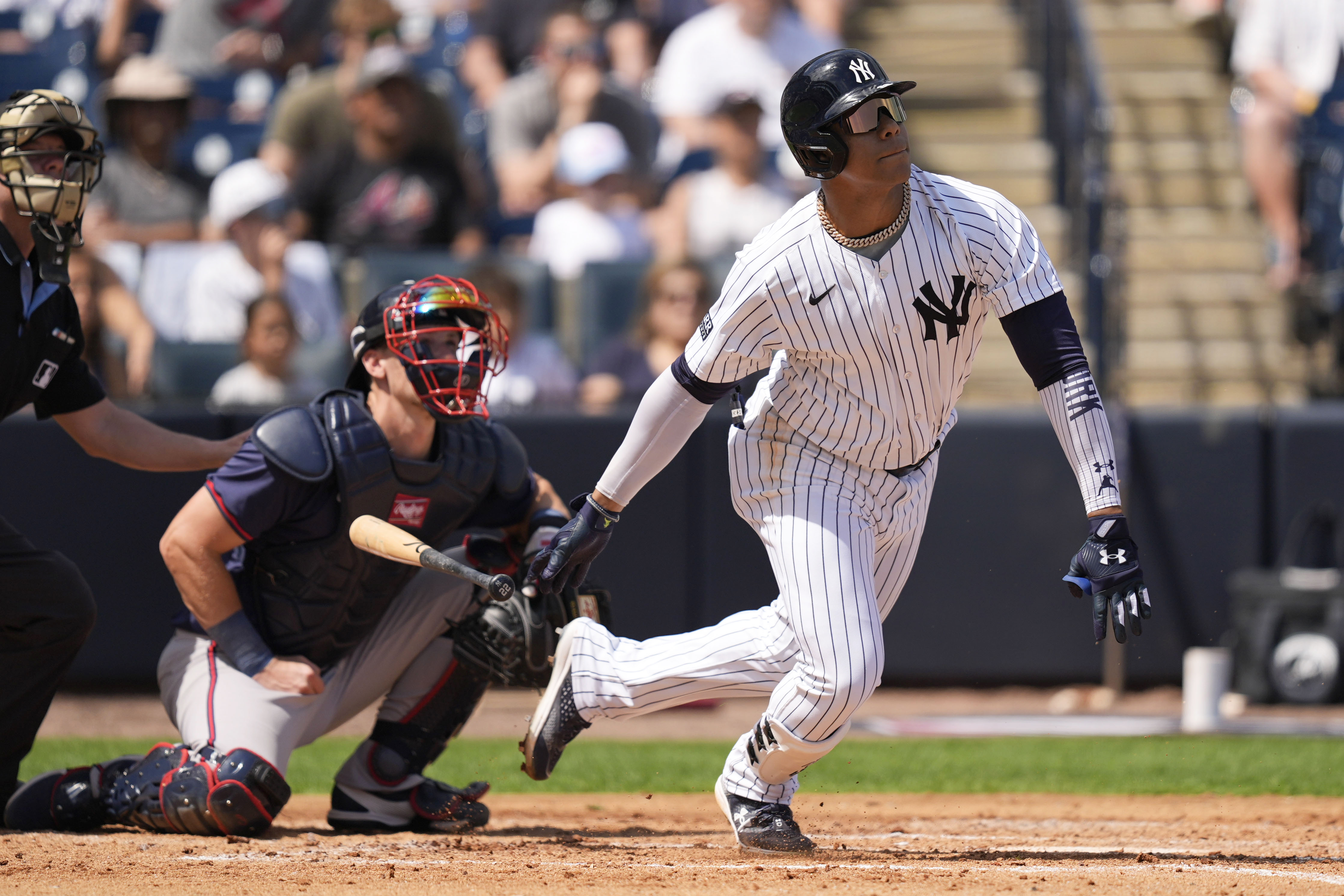 Juan Soto ya demostró en el Spring Training 2024 la razón por la cual los Yankees lo adquirieron desde San Diego Padres. FOTO: AP / Charlie Neibergall.