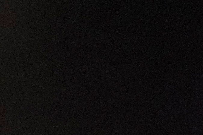 Christopher Nolan acepta el premio al "Mejor director" por "Oppenheimer" durante los Oscar 2024