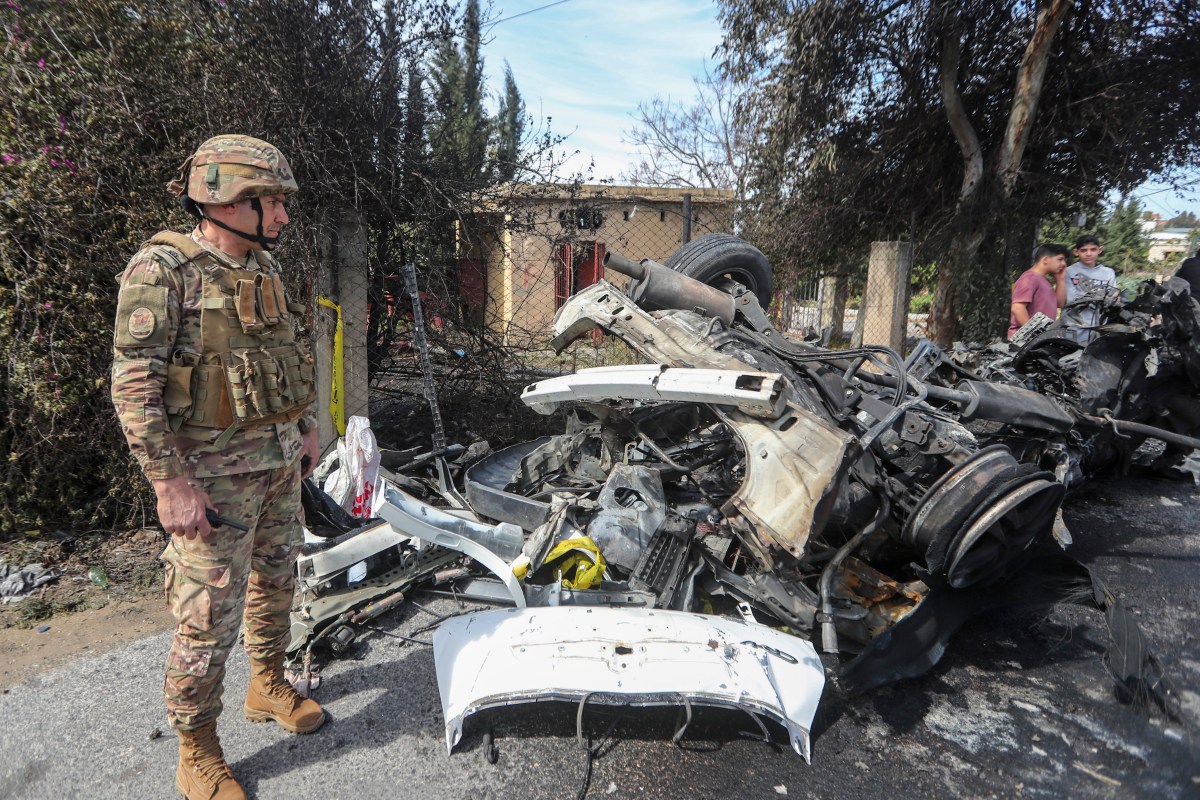 Israel ataca objetivos de Hezbolá con artillería y aviones de combate al sur de Líbano