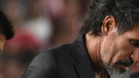 Javier Altamirano fue asistido por los equipos médicos.