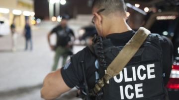 Agentes de ICE de cinco ciudades llevarán cámaras corporales