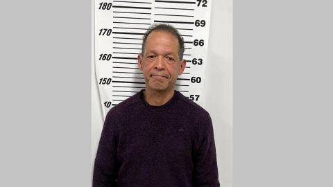 El hispano fue encarcelado sin derecho a fianza y enviado a Rikers Island.