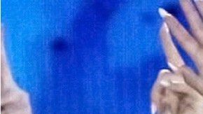 Karol G y Olga Tañón, las dos han vivido momentos difíciles arriba de un avión en los últimos días.