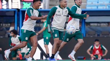 La selección mexicana presentó los nuevos uniformes que utilizarán para la Copa América 2024.