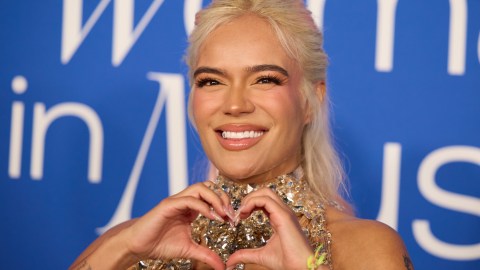 Karol G recibió el premio como la 'Mujer del Año' 2024 en los Billboard Women In Music Awards