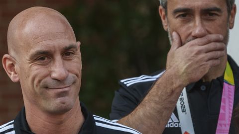 Fiscalía de España emite orden de captura contra Luis Rubiales, expresidente de la RFEF