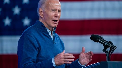 Joe Biden firmó una ley aprobada por el Congreso para evitar el cierre del Gobierno