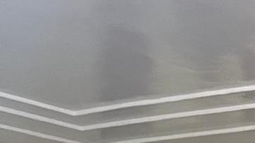 Los moradores de estas unidades residenciales temen que esta edificación sea la próxima en derrumbarse en este condado.