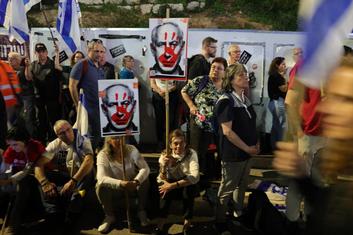 Miles protestan contra Benjamín Netanyahu por el conflicto en Gaza y exigen elecciones anticipadas