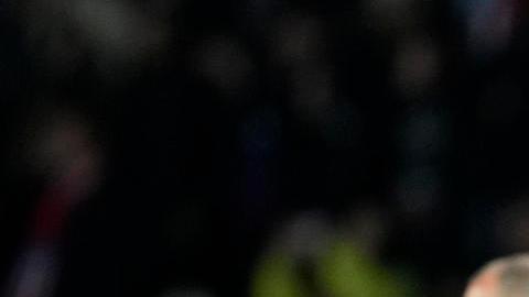 Xavi Hernández celebra posterior al triunfo ante Napoli en la UEFA Champions League.