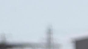 La autoridad recibió un reporte de una lona blanca colgada en un puente peatonal del viaducto Gustavo Díaz Ordaz.