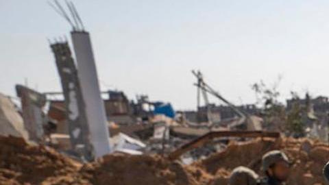 En Jan Yunis, las tropas también llevaron a cabo "incursiones selectivas" y atacaron "objetivos terroristas".