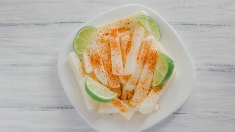 Frutas con Tajin