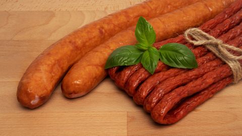 El retiro de las salchichas se produce luego de que la empresa recibió quejas de los consumidores.