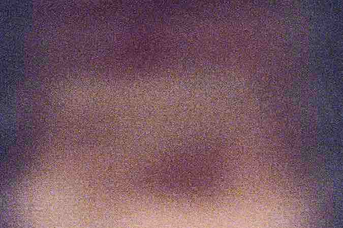 Enrique Iglesias posando.