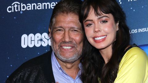 Juan Osorio junto a su novia Eva Daniela.