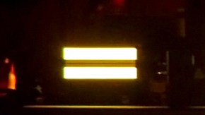 Luis Miguel actuando en un show.