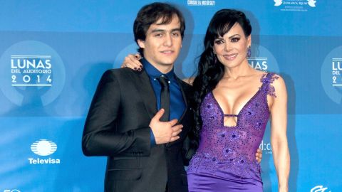 Maribel Guardia junto a su hijo Julián Figueroa en el año 2014.