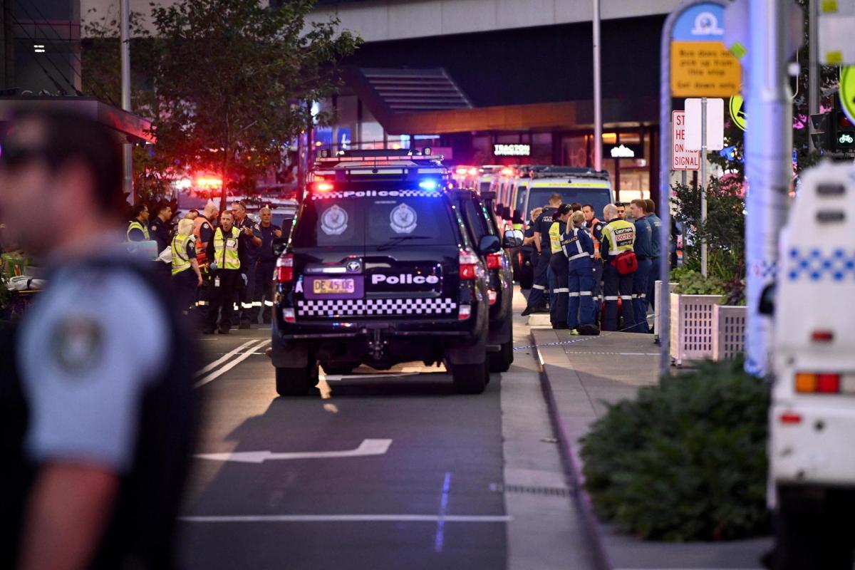 Al menos seis personas mueren apuñaladas en centro comercial en Sídney, Australia