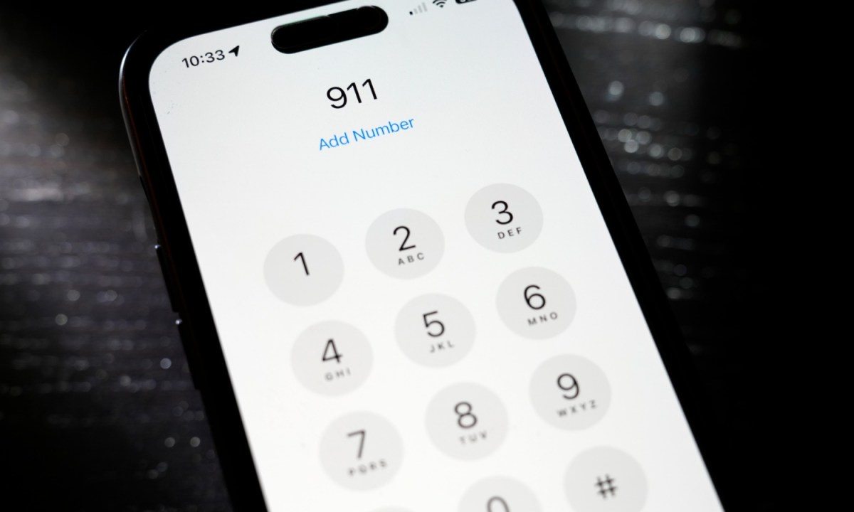 Restablecen el 911 luego de que miles de personas en 4 estados no pudieran comunicarse con la policía