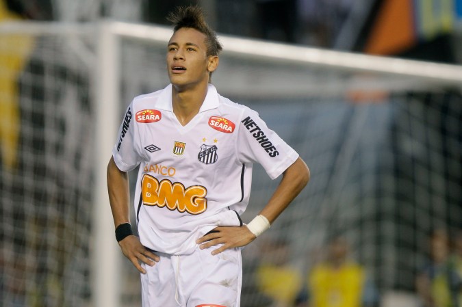 Neymar en su etapa con el Santos de Brasil.