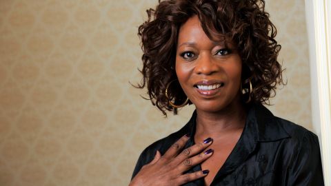 No se tienen muchos detalles sobre la relación de Alfre Woodard con esta casa.